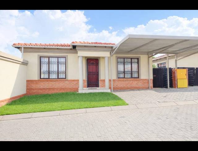 3 BEDROOM HOUSE FOR SALE IN NOORDWYK